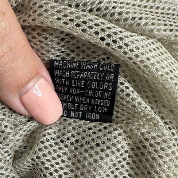 Greg Norman Full Zip Vest, Beige/Tan Windbreaker, Size XL - Picture 10 of 13